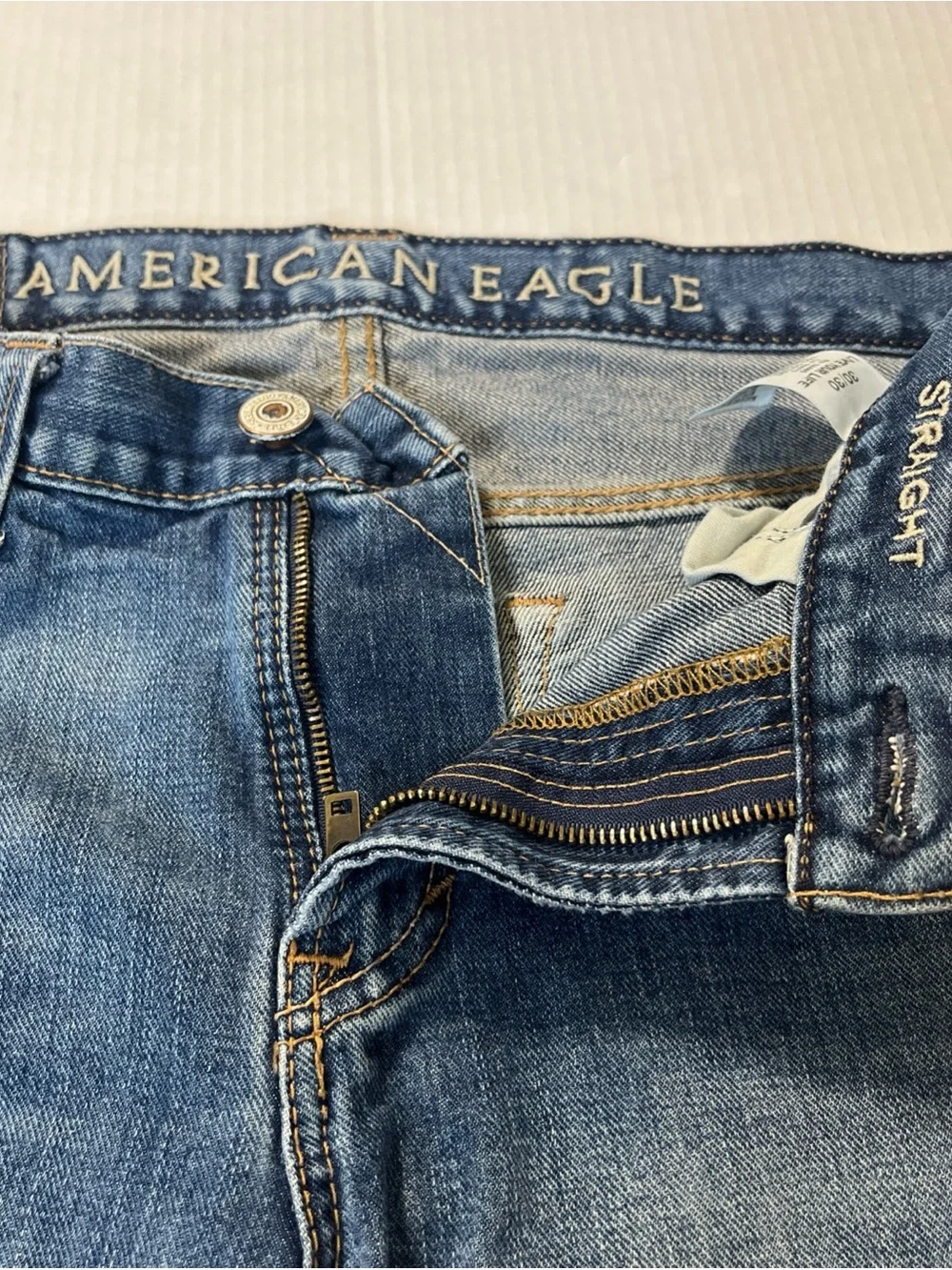 American Eagle Outfitters Men's Blue Straight-Leg Jeans